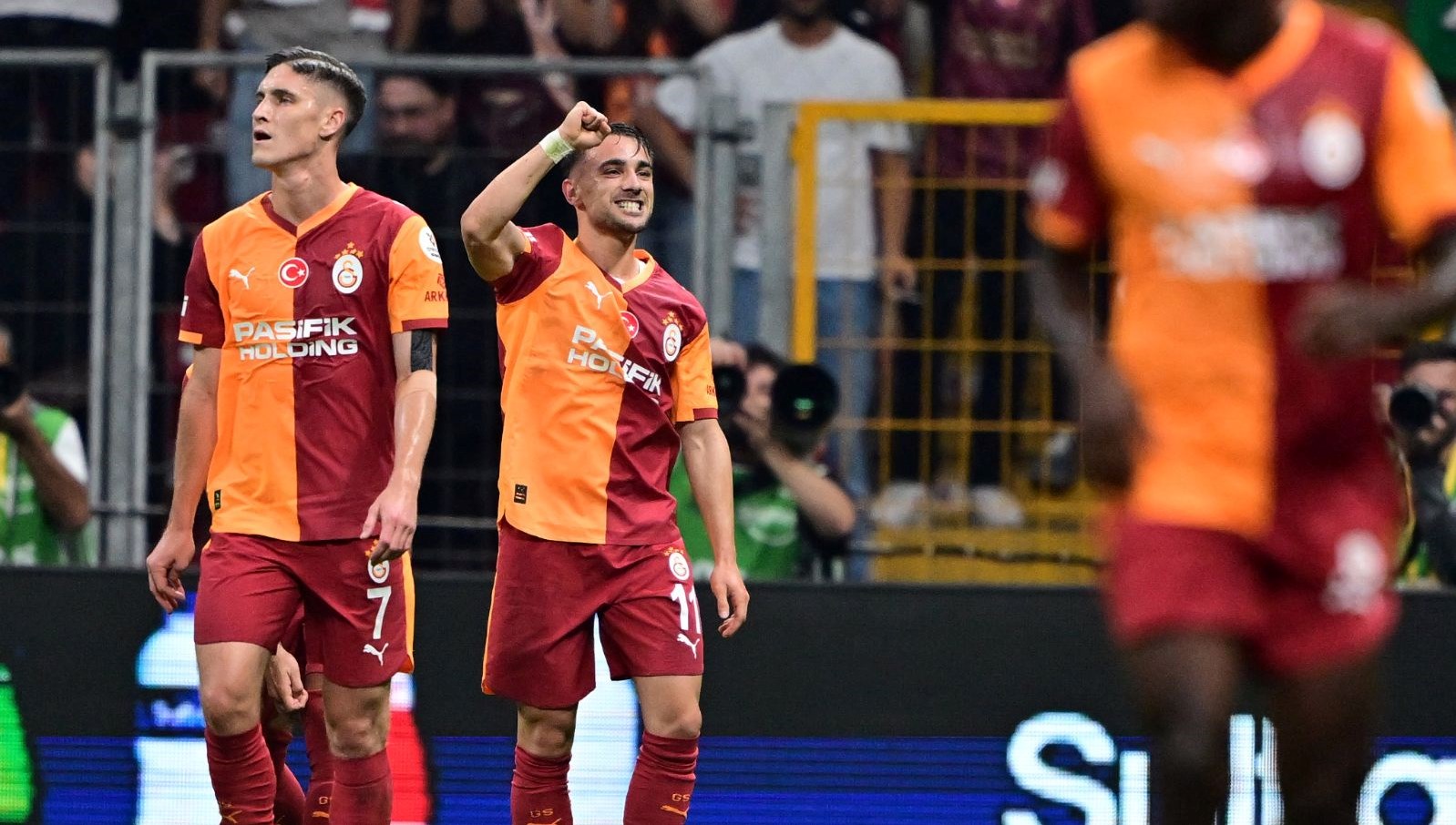 galatasarayin ligdeki yenilmezlik serisi 14e cikti 45UE7XIy
