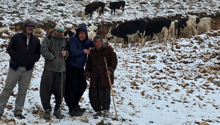kar yaginca yaylada mahsur kalan kadini komsulari kurtardi j5ROAA7i.jpg