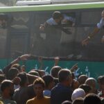 Israil gazzeden alikoydugu 60 filistinli esiri serbest birakti 9VrtlxlH