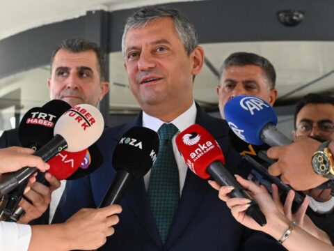 Yeni partide vitrin oyunu ekrem imamoglu detayi N5jXMAmH
